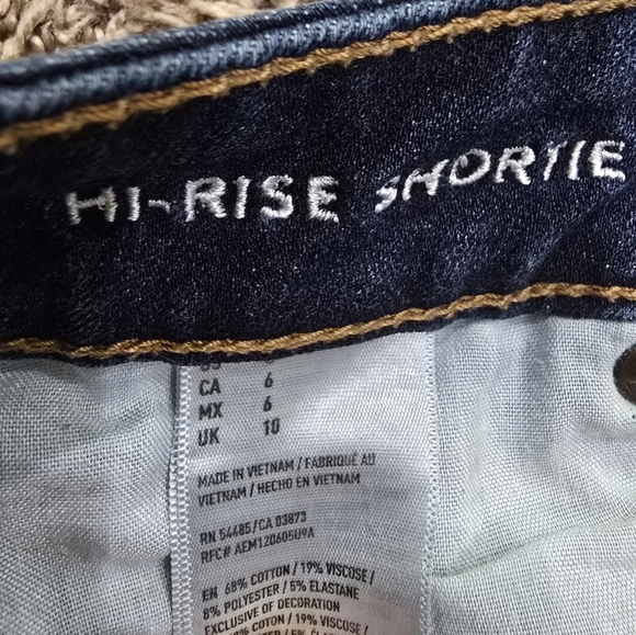 American Eagle Hi-rise Shortie 360 Super Stretch Size 6 - Picture 3 of 5